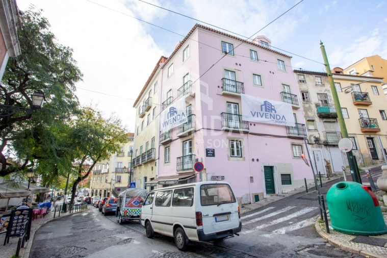 Apartamento T2 para Venda em Santa Maria Maior Foto 2