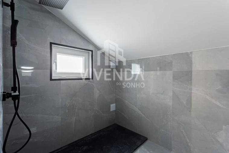 Moradia T3 para Venda em Alcochete Foto 13