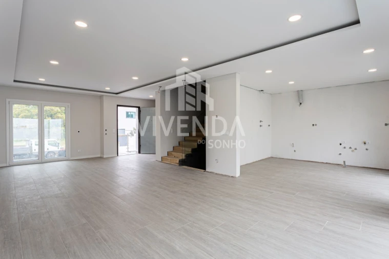 Moradia T3 para Venda em Alcochete Foto 38