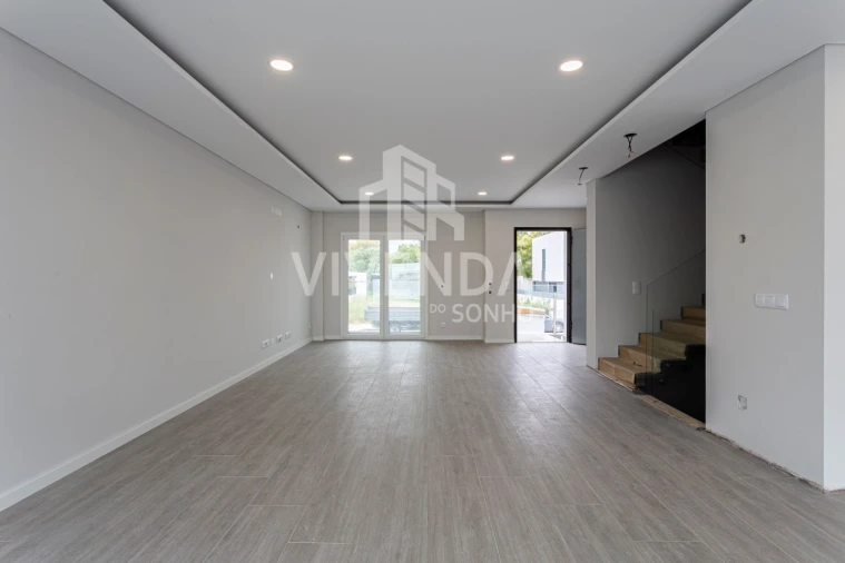 Moradia T3 para Venda em Alcochete Foto 39