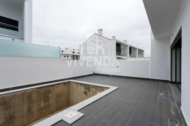 Moradia T3 para Venda em Alcochete Foto 43