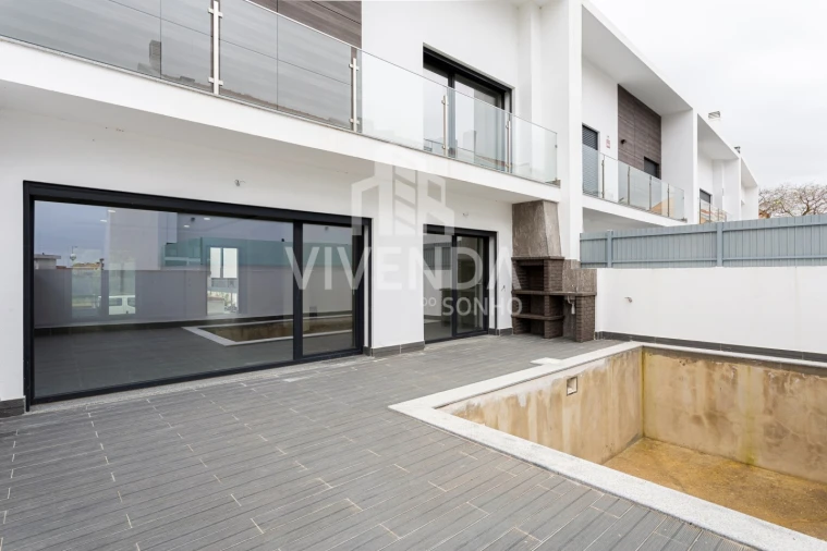 Moradia T3 para Venda em Alcochete Foto 45