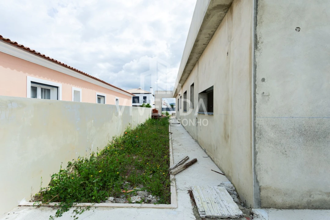 Moradia T5 para Venda em Azeitão (São Lourenço e São Simão) Foto 14