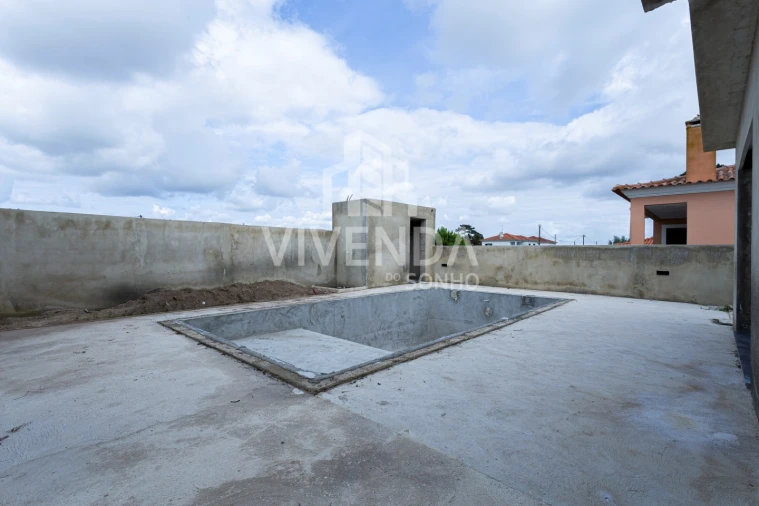 Moradia T5 para Venda em Azeitão (São Lourenço e São Simão) Foto 11