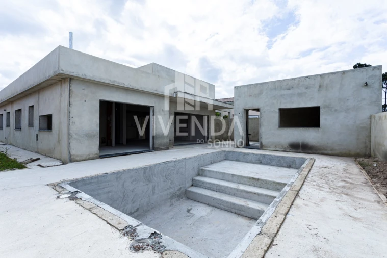 Moradia T5 para Venda em Azeitão (São Lourenço e São Simão) Foto 13