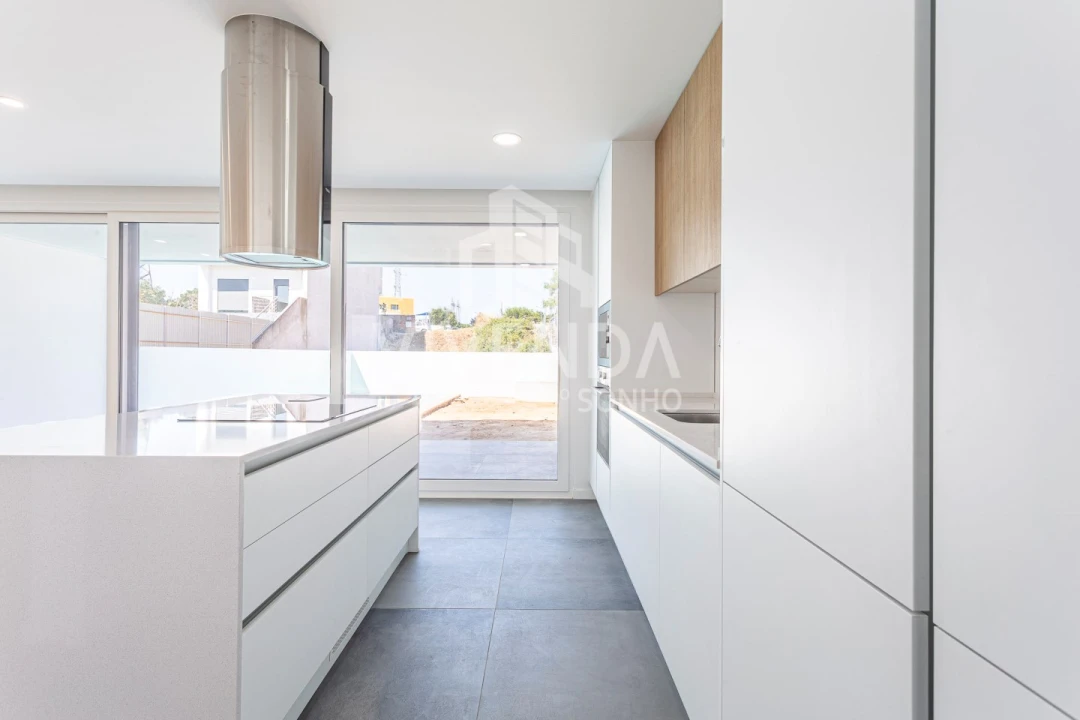 Moradia T3 para Venda em Gambia-Pontes-Alto da Guerra Foto 6