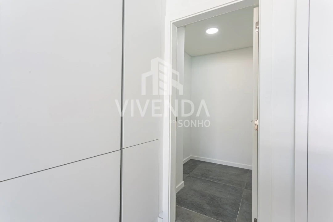 Moradia T3 para Venda em Gambia-Pontes-Alto da Guerra Foto 10