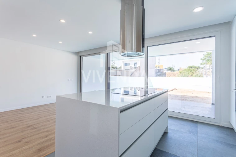 Moradia T3 para Venda em Gambia-Pontes-Alto da Guerra Foto 4