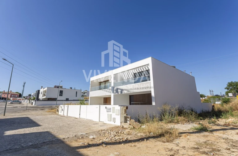 Moradia T3 para Venda em Gambia-Pontes-Alto da Guerra Foto 57