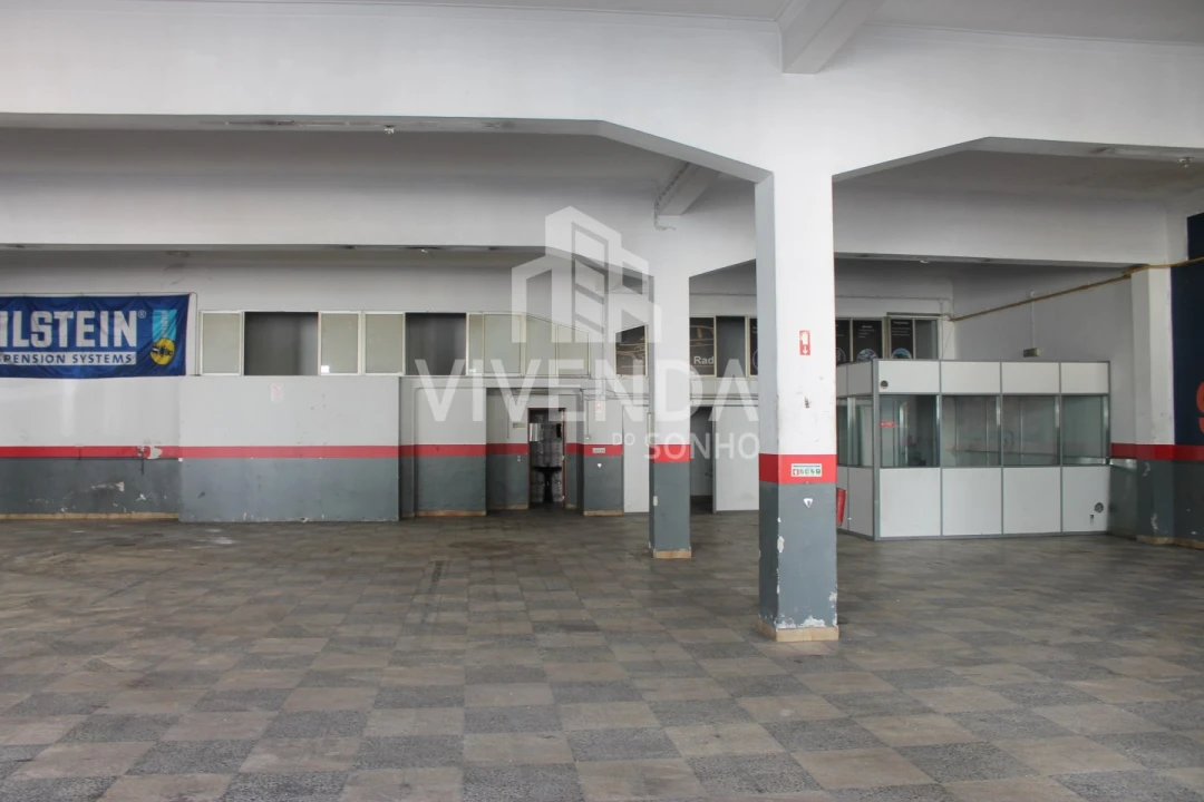 Armazém para Arrendamento em Amora Foto 6