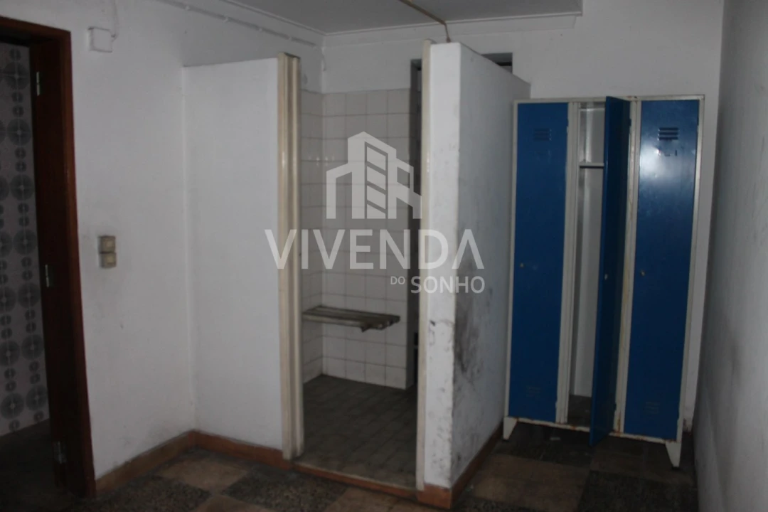 Armazém para Arrendamento em Amora Foto 8