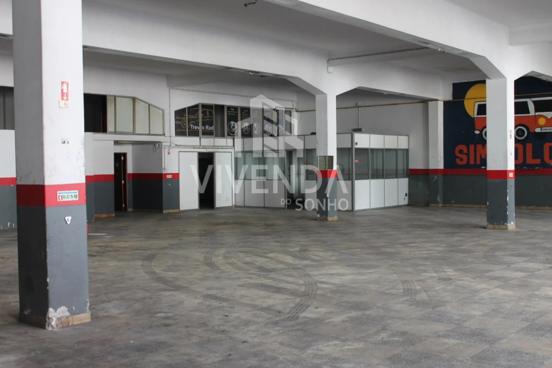 Armazém para Venda em Amora Foto 12