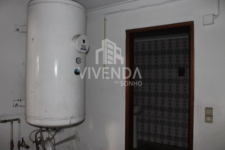 Armazém para Venda em Amora Foto 9