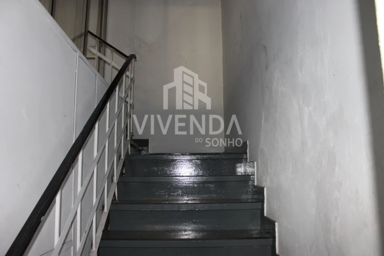 Armazém para Venda em Amora Foto 21