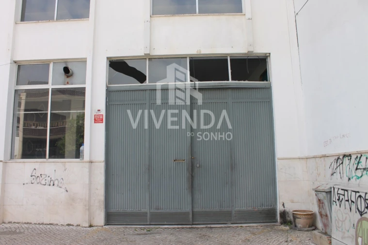 Armazém para Venda em Amora Foto 30