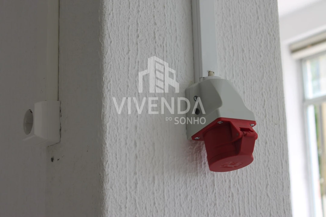 Armazém para Venda em Amora Foto 10