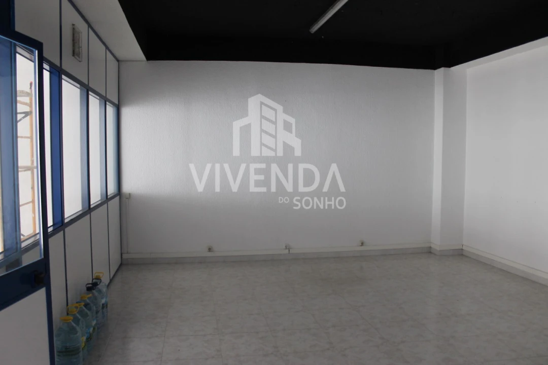 Armazém para Venda em Amora Foto 20