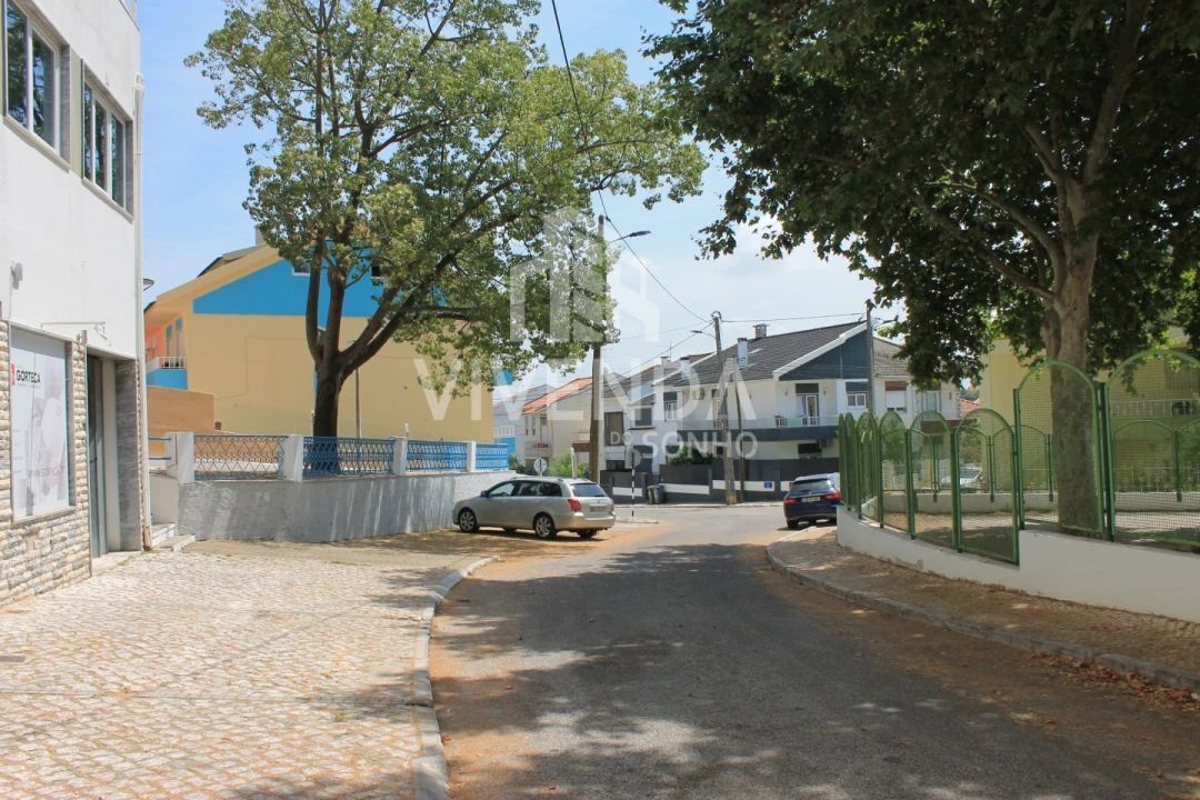 Armazém para Venda em Amora Foto 26