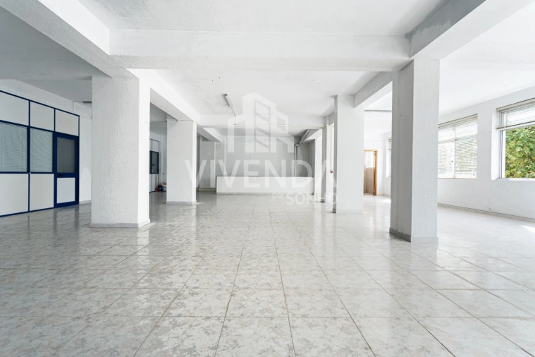 Armazém para Venda em Amora Foto 12