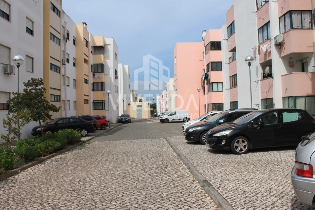 Terreno para Venda em Alhos Vedros Foto 13