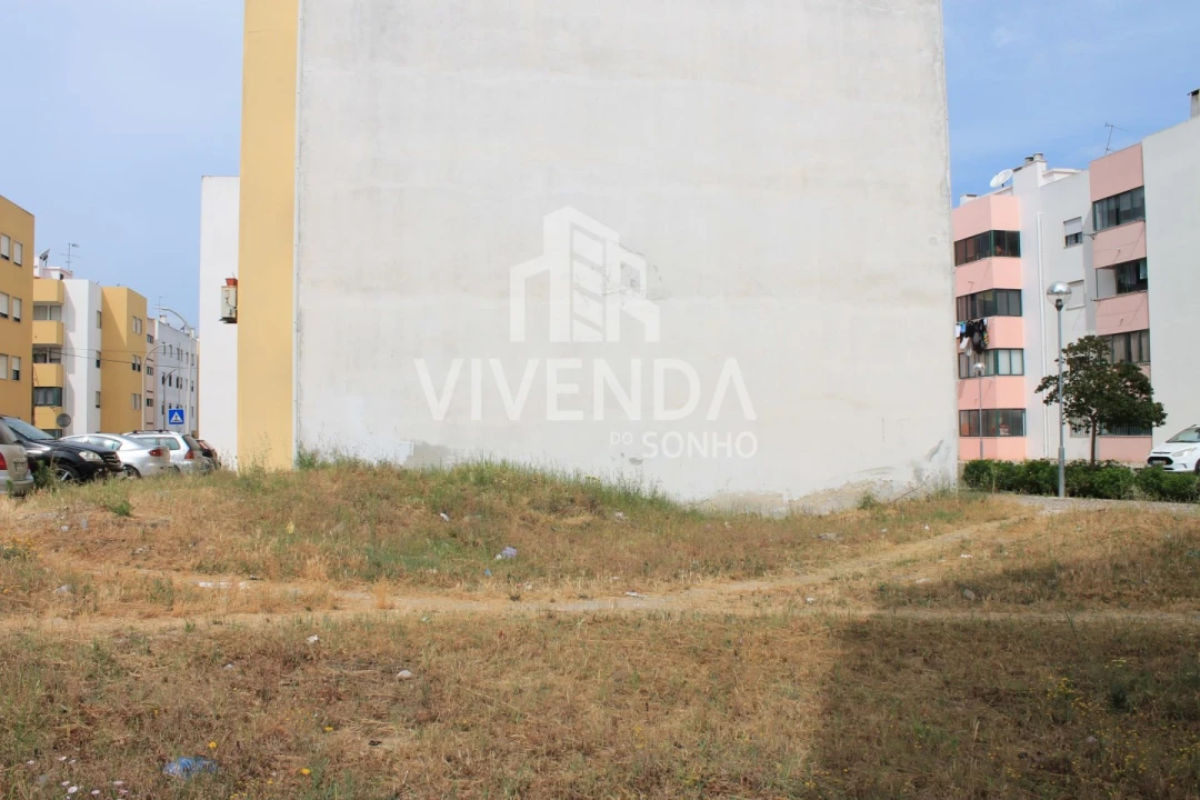 Terreno para Venda em Alhos Vedros Foto 10