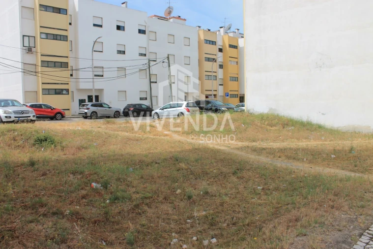 Terreno para Venda em Alhos Vedros Foto 2