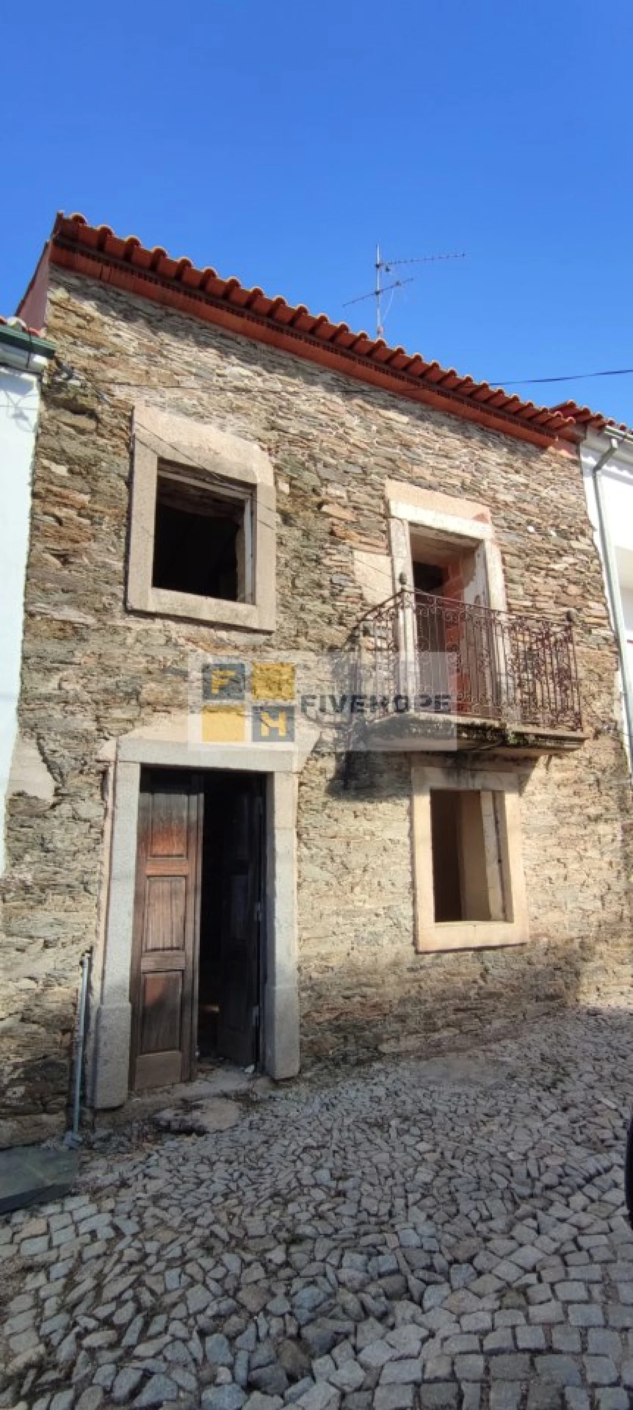 Moradia T3 para Venda em Rosmaninhal Foto 2