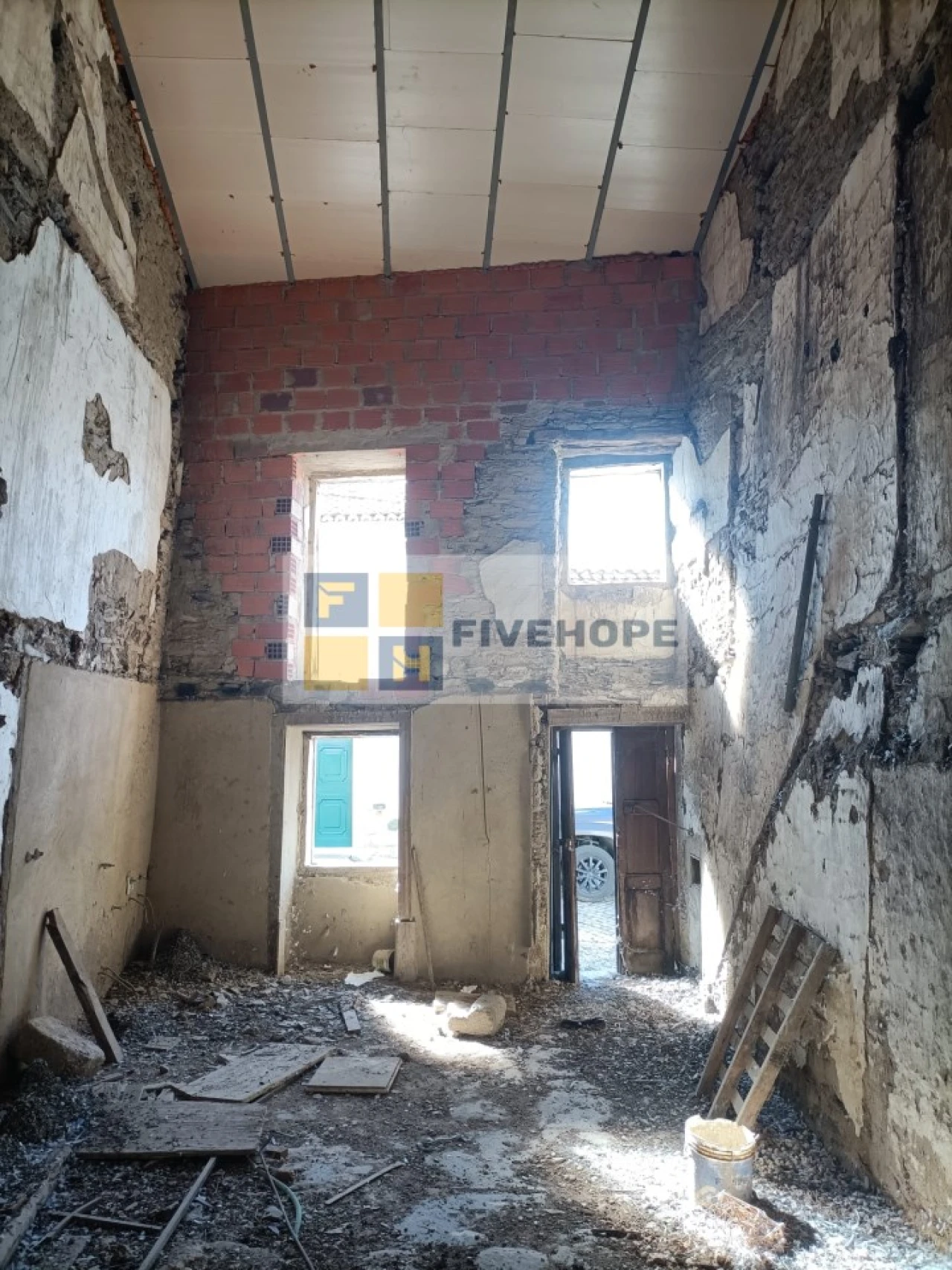 Moradia T3 para Venda em Rosmaninhal Foto 4