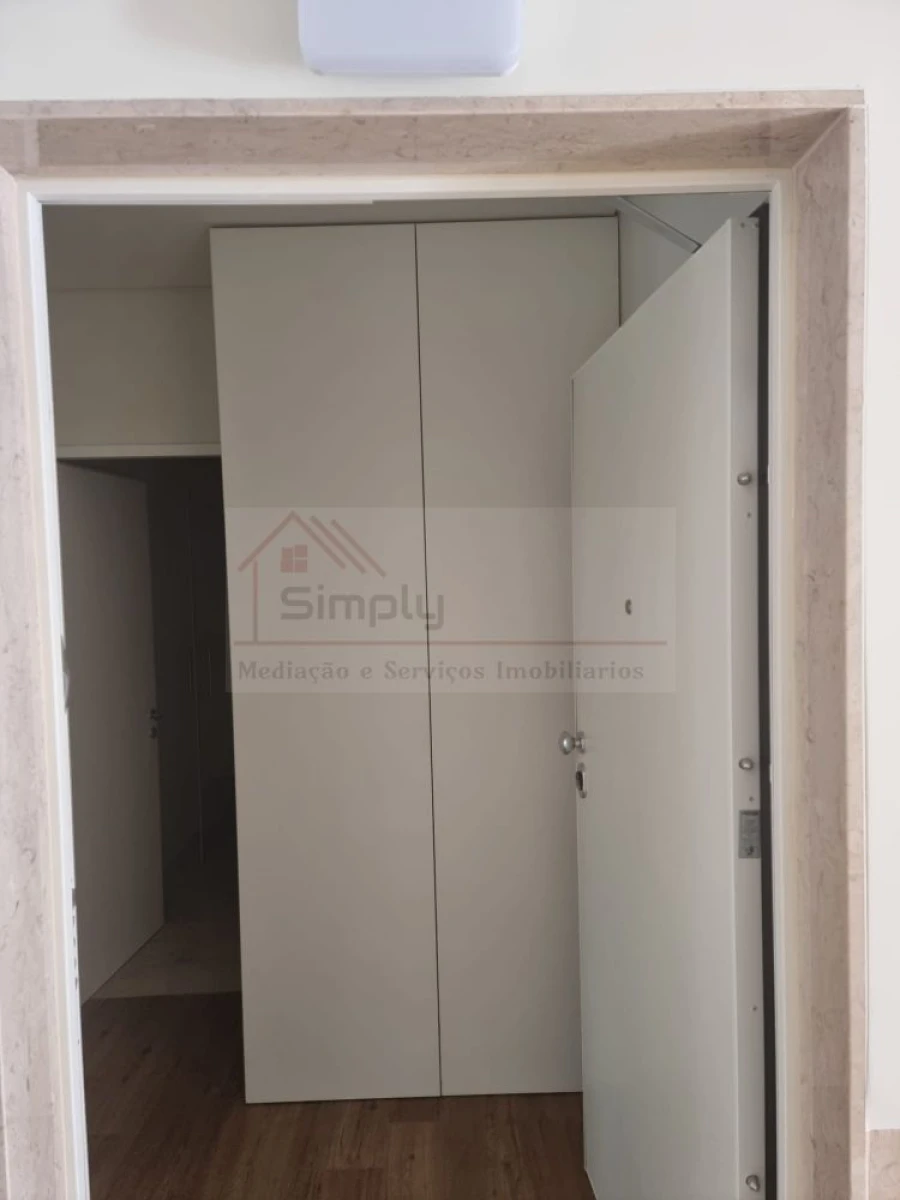 Apartamento T0 para Venda em Alcantara Foto 14