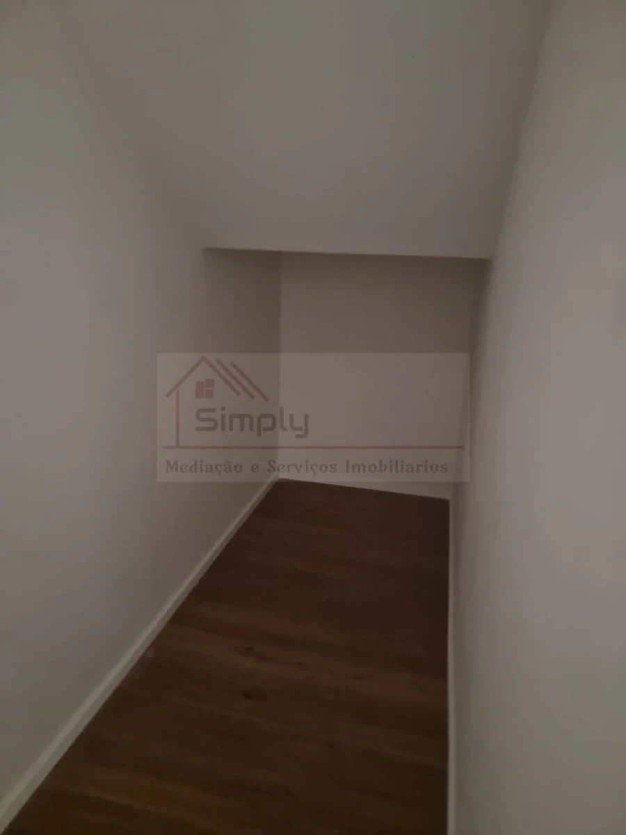 Apartamento T0 para Venda em Alcantara Foto 15