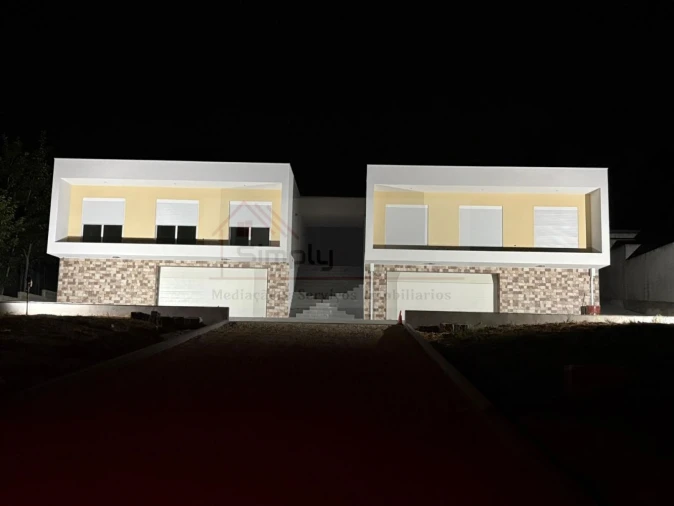 Moradia T3 para Venda em Arcos e Mogofores Foto 5