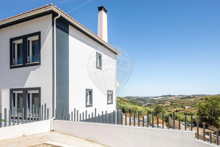 Moradia T4 para Venda em Alenquer (Santo Estêvão e Triana) Foto 31