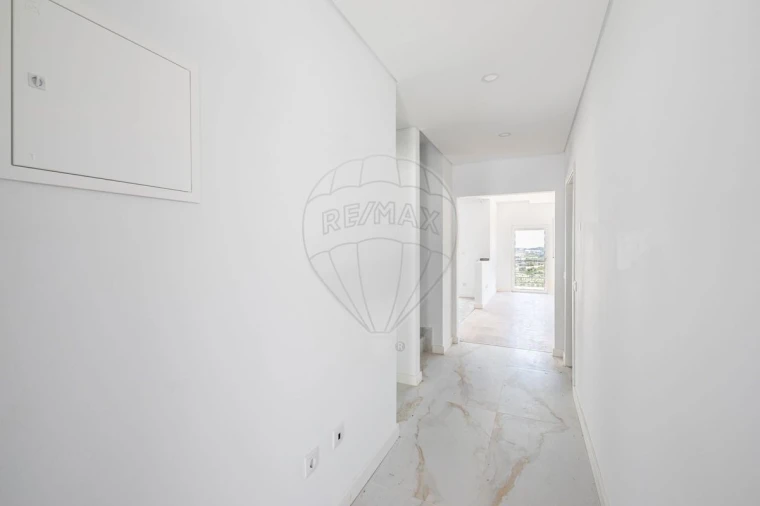 Moradia T4 para Venda em Alenquer (Santo Estêvão e Triana) Foto 2