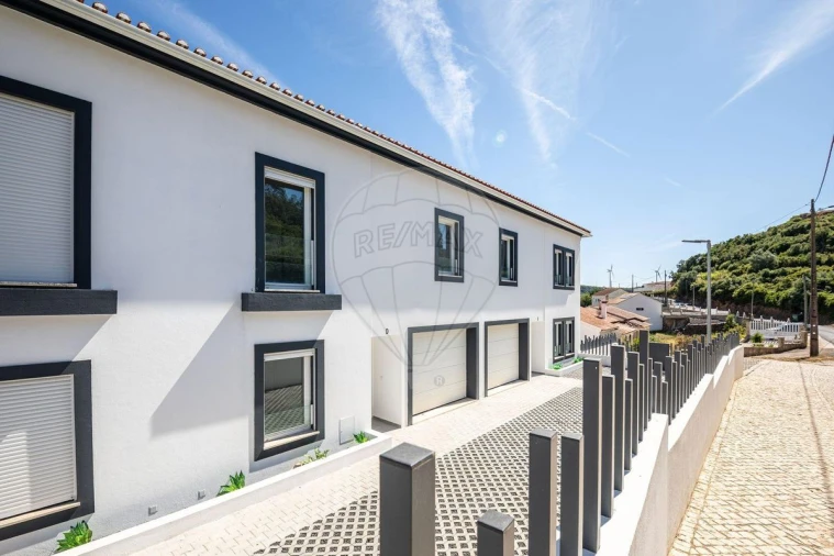 Moradia T4 para Venda em Alenquer (Santo Estêvão e Triana) Foto 27