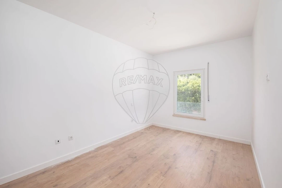 Moradia T4 para Venda em Alenquer (Santo Estêvão e Triana) Foto 15