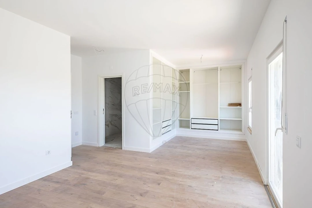 Moradia T4 para Venda em Alenquer (Santo Estêvão e Triana) Foto 17