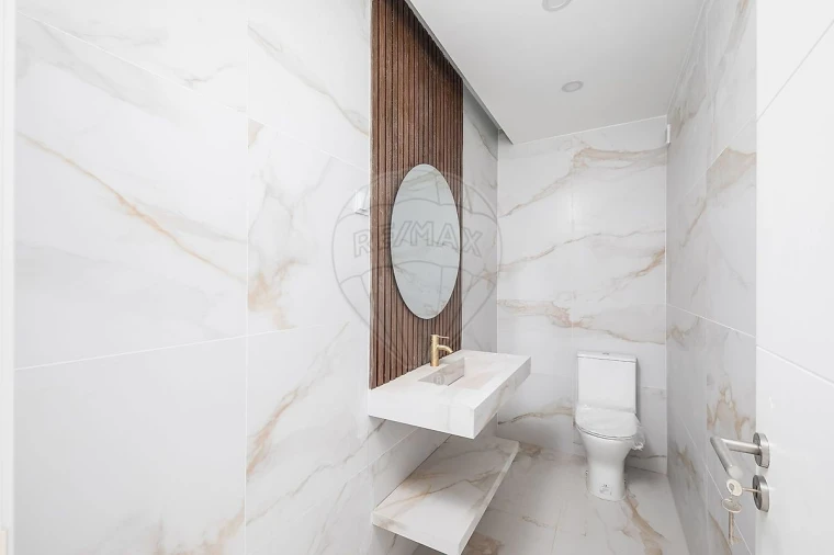 Moradia T4 para Venda em Alenquer (Santo Estêvão e Triana) Foto 4