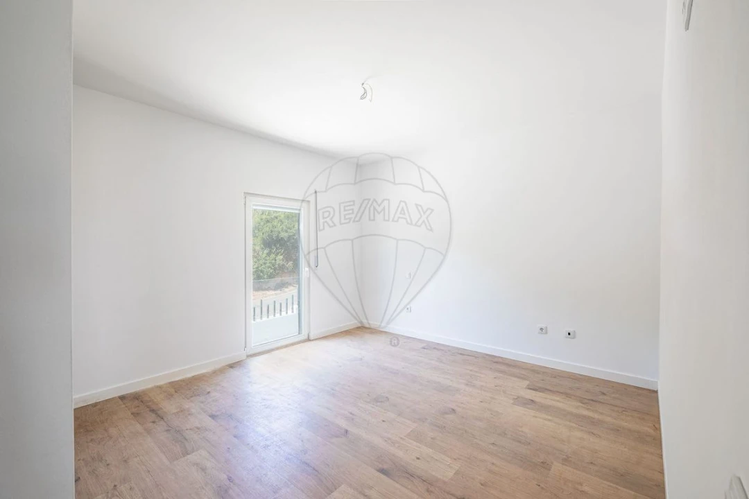 Moradia T4 para Venda em Alenquer (Santo Estêvão e Triana) Foto 16