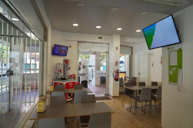 Loja para Venda em Massamá e Monte Abraão Foto 2