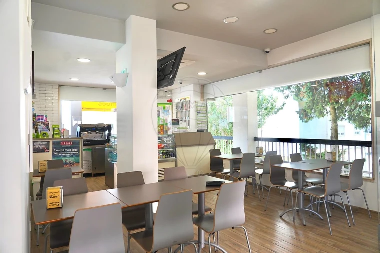 Loja para Venda em Massamá e Monte Abraão Foto 28