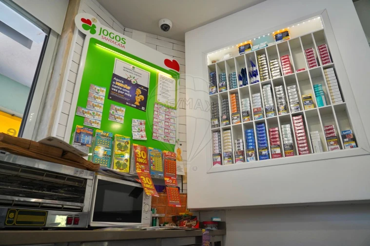 Loja para Venda em Massamá e Monte Abraão Foto 32