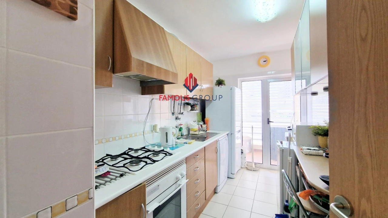 Apartamento T3 para Venda em Portimão Foto 5