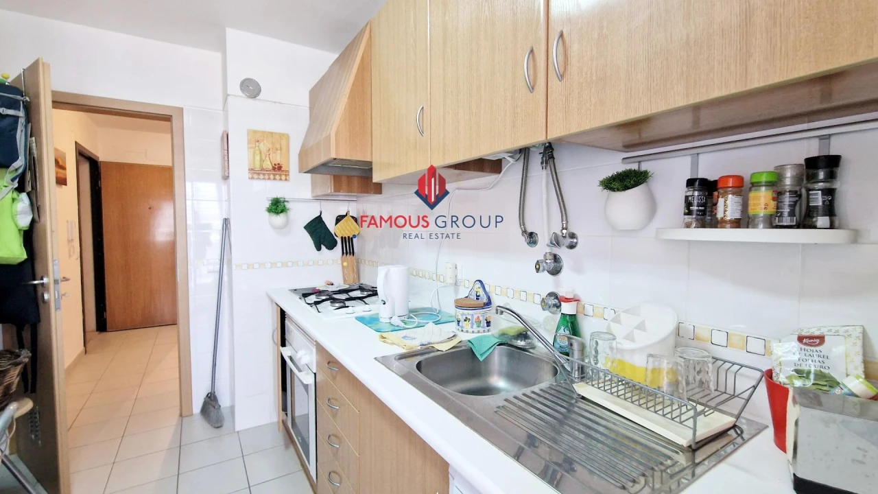 Apartamento T3 para Venda em Portimão Foto 7