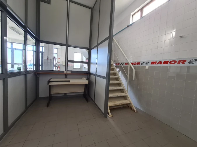 Armazém para Arrendamento em Fernao Ferro Foto 5