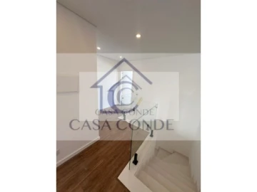 Moradia T4 para Venda em Fernao Ferro