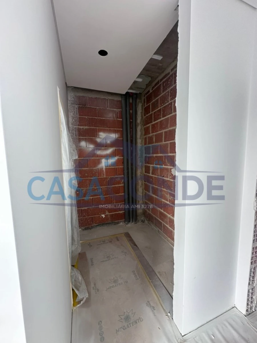 Moradia T4 para Venda em Fernao Ferro Foto 8