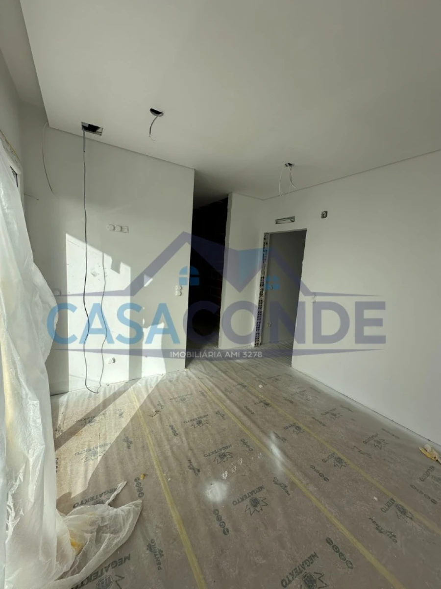 Moradia T4 para Venda em Fernao Ferro Foto 16