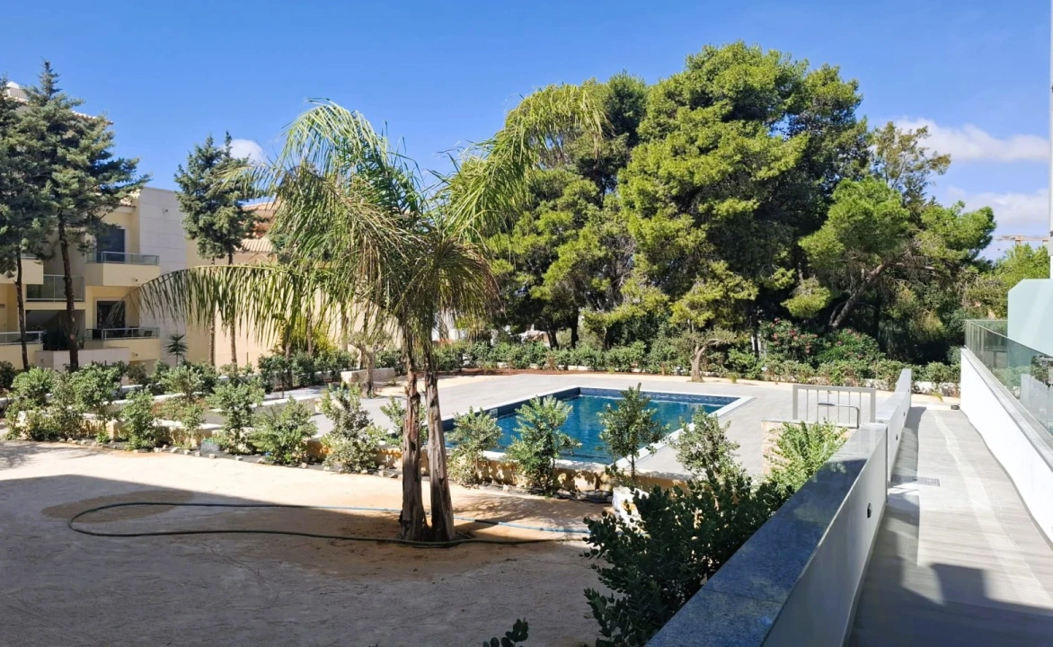 Apartamento T2 para Venda em Albufeira e Olhos de Água Foto 12