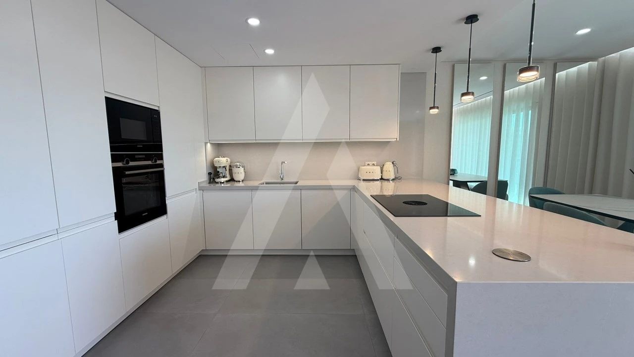 Apartamento T2 para Venda em Quarteira Foto 10