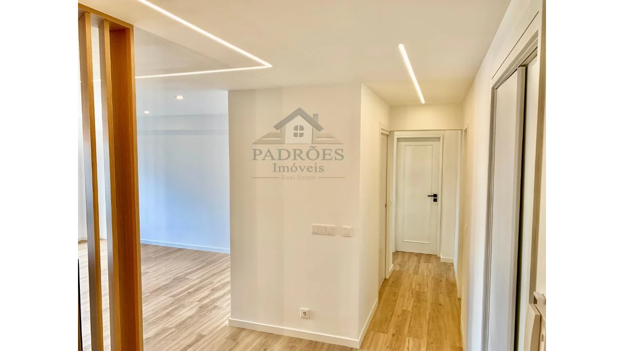 Apartamento T3 para Venda em Cidade da Maia Foto 9